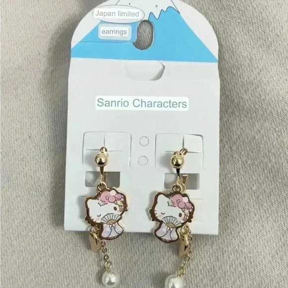 Sanrio Earrings Enamel Hello Kitty Earrings Japan Limited - Picture 9 of 9